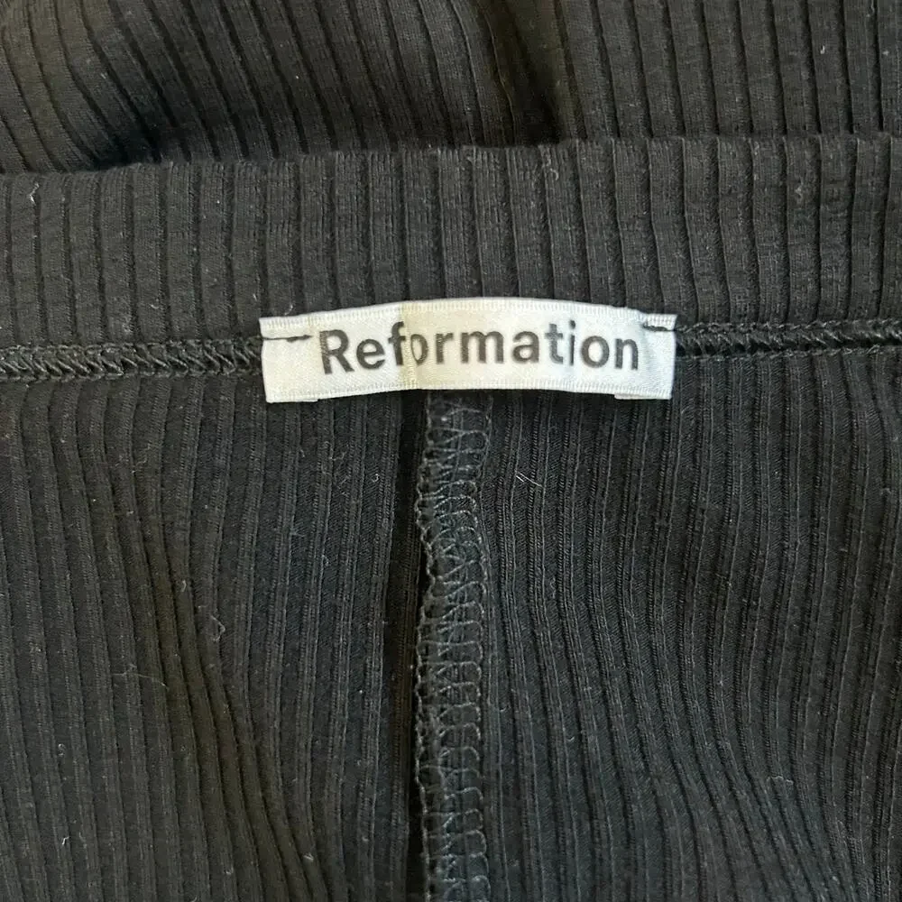 Reformation Black Ribbed Knit Lyocell Cropped Long Sleeve Top Scoop Neck Size XS